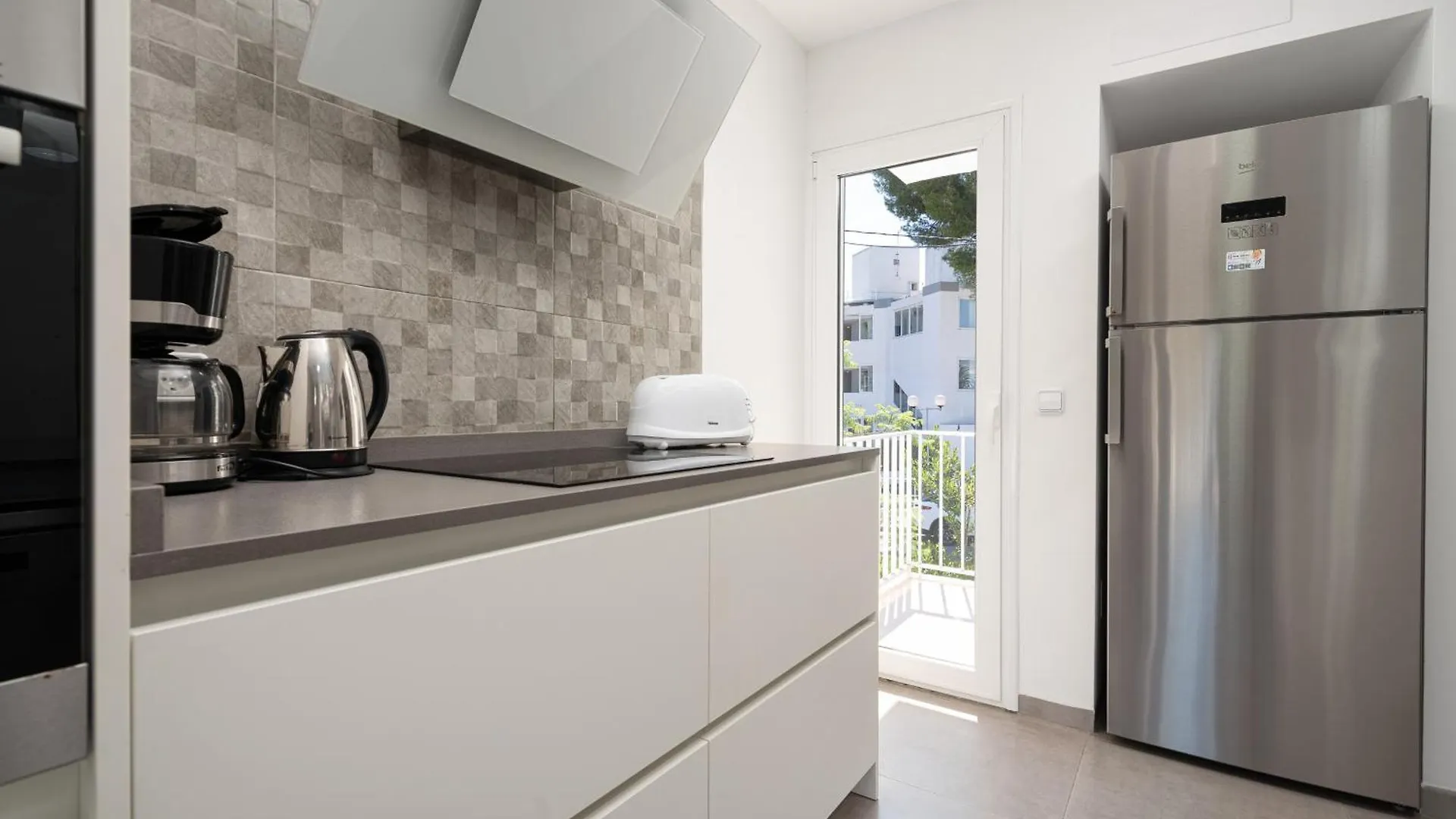 Apartament Assimetric, A Solo 50 Metros De La Playa Alcudia  Hiszpania