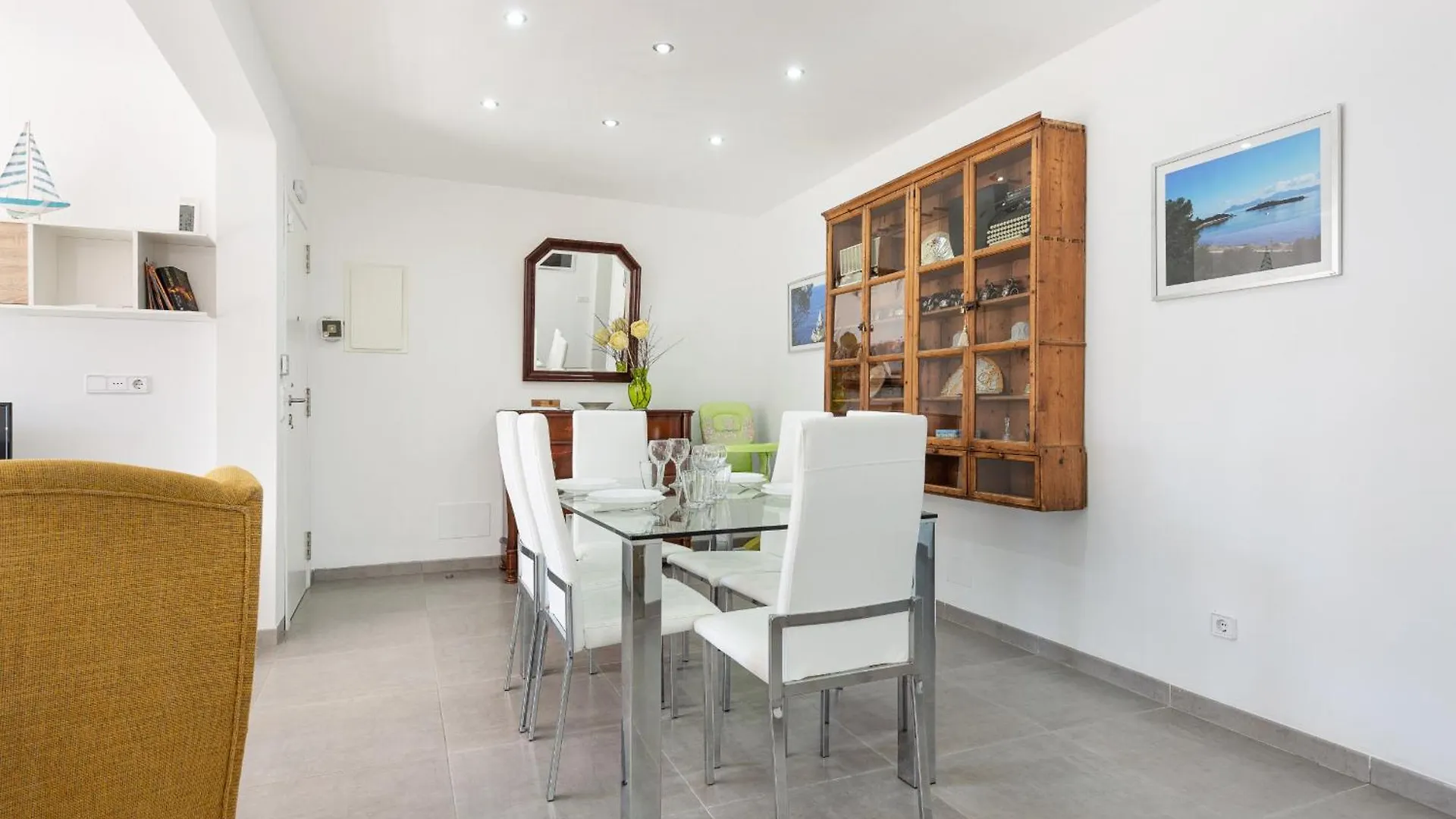 Apartament Assimetric, A Solo 50 Metros De La Playa Alcudia  0*, Alcudia (Mallorca)
